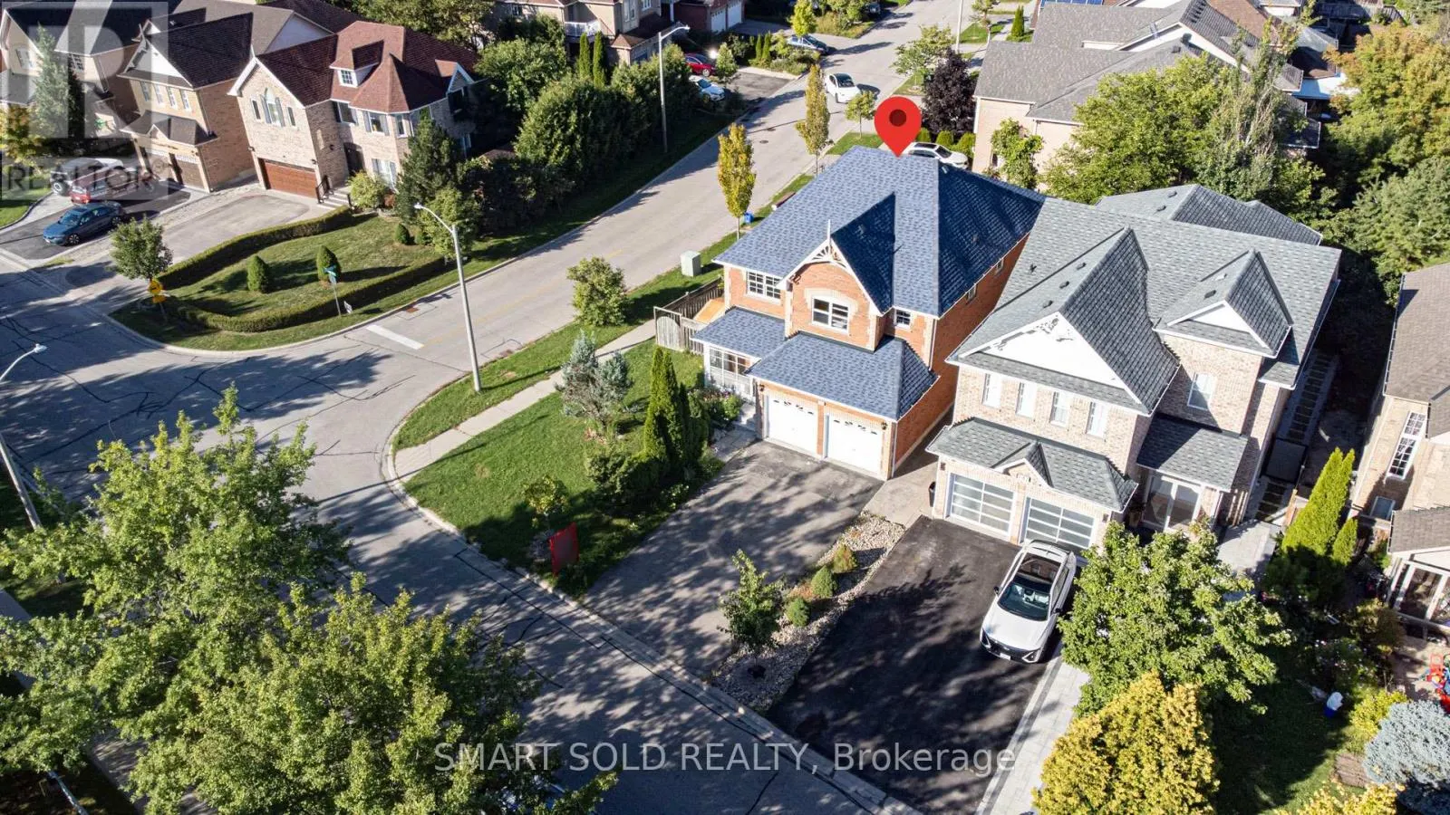 140 ENGLISH OAK DRIVE