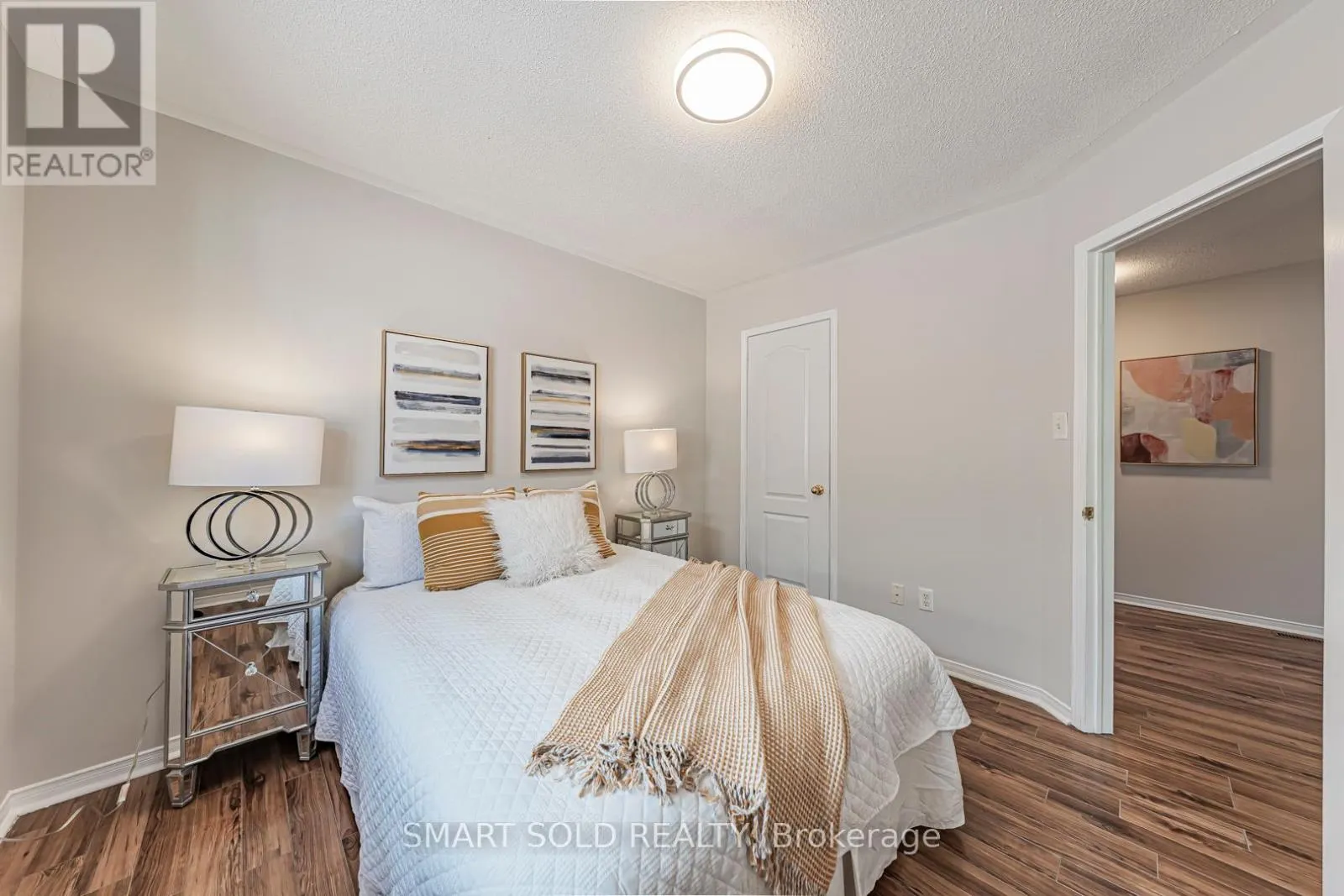 140 ENGLISH OAK DRIVE
