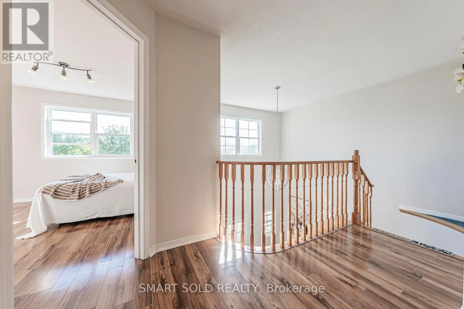 140 ENGLISH OAK DRIVE