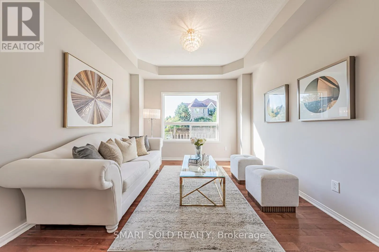 140 ENGLISH OAK DRIVE