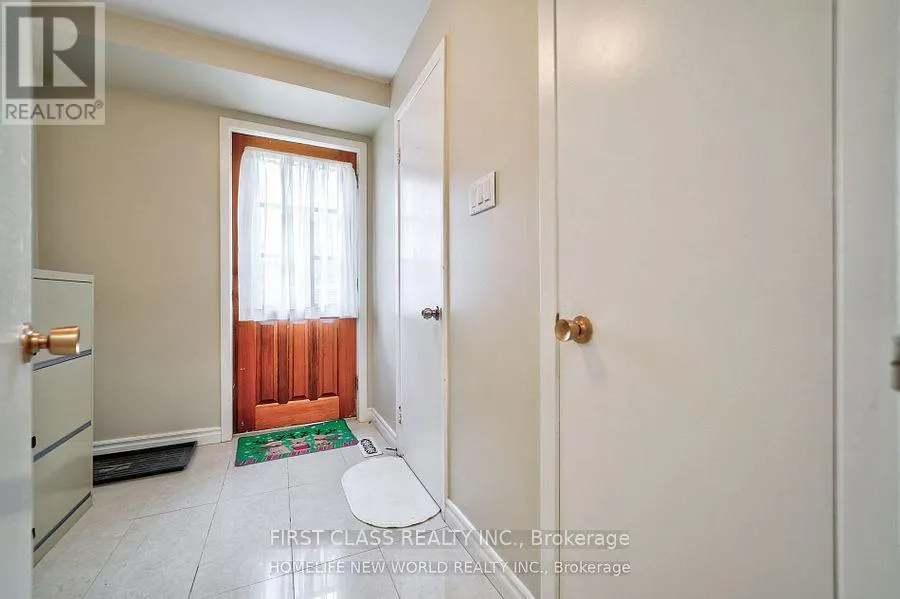 24 MARKHAVEN ROAD