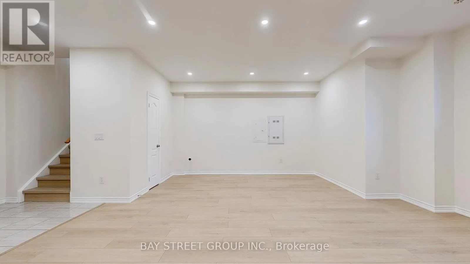 22 - 181 PARKTREE DRIVE