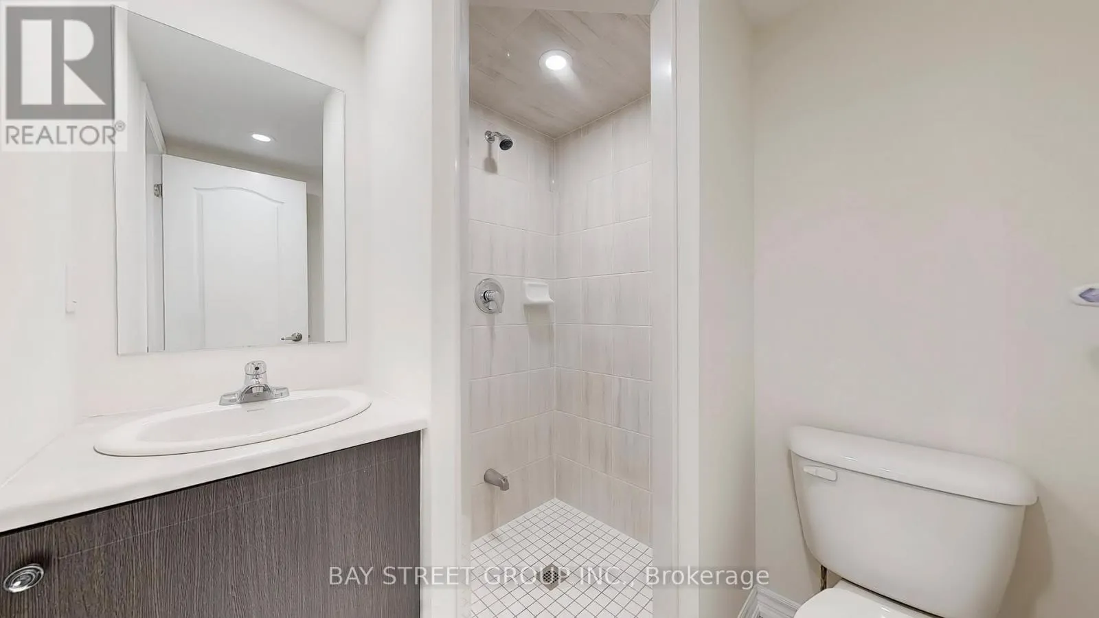 22 - 181 PARKTREE DRIVE