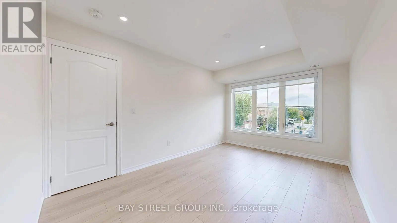 22 - 181 PARKTREE DRIVE