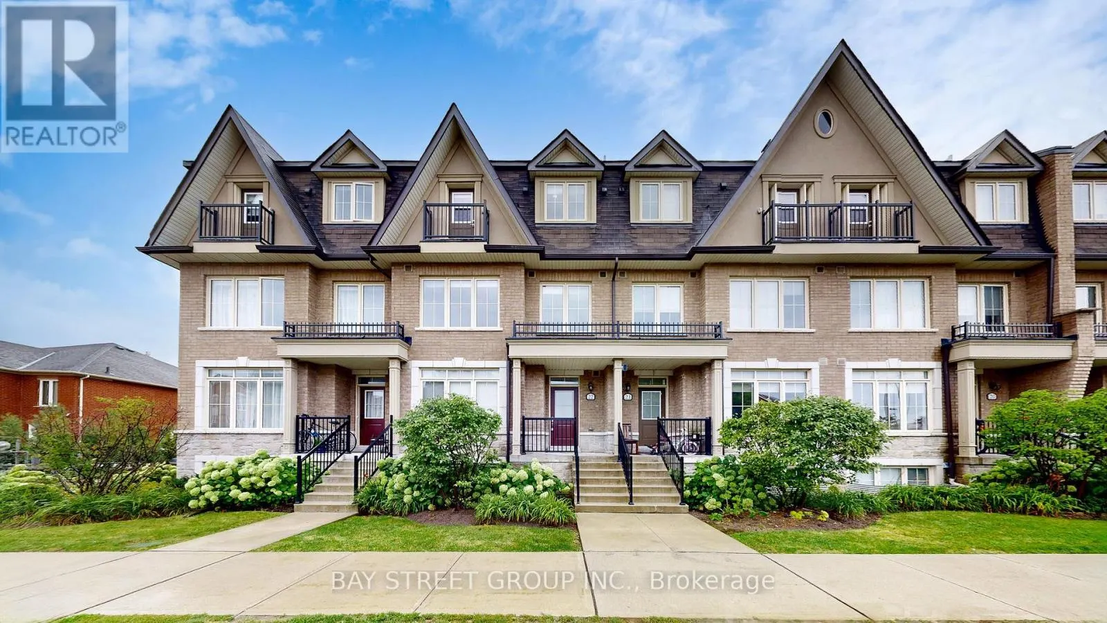 22 - 181 PARKTREE DRIVE