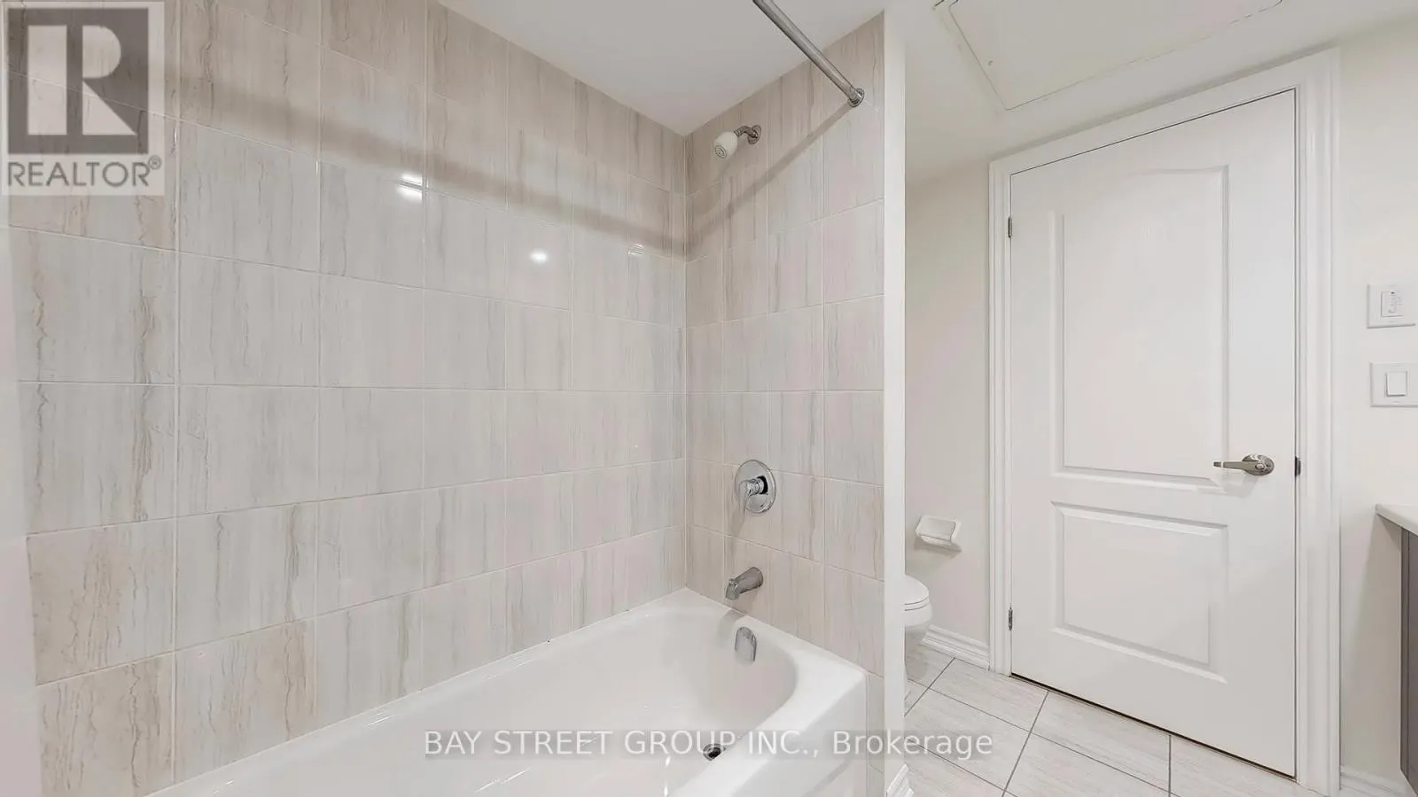 22 - 181 PARKTREE DRIVE