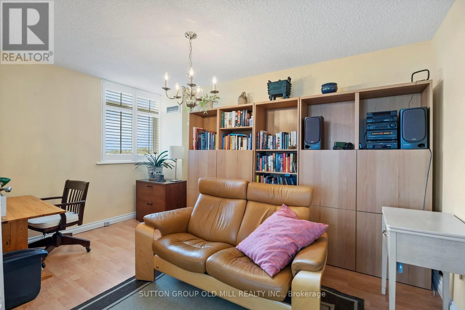 602 - 7811 YONGE STREET