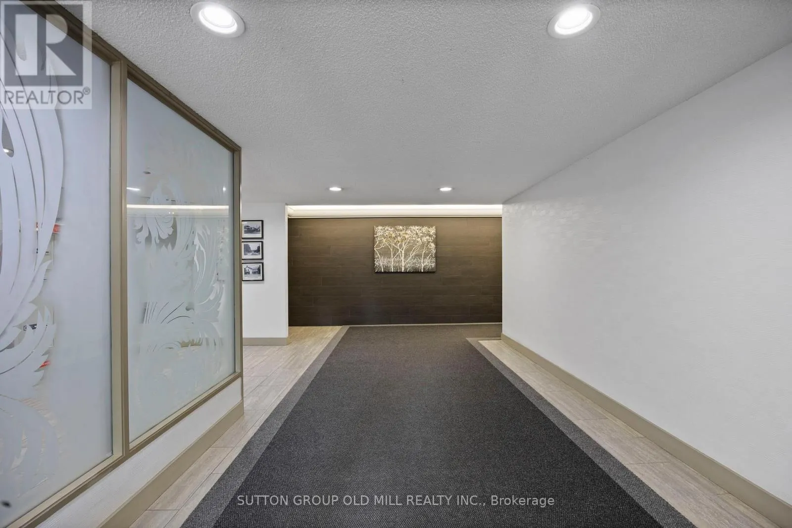 602 - 7811 YONGE STREET