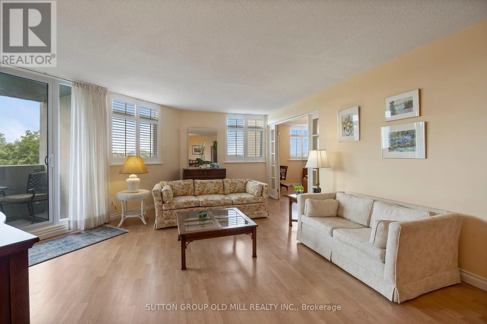 602 - 7811 YONGE STREET