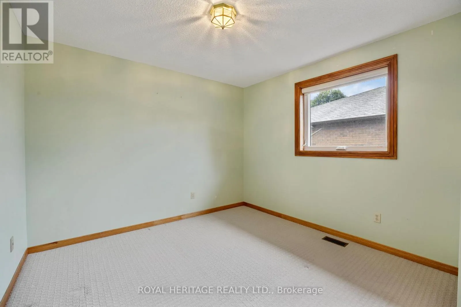 81 EWEN DRIVE