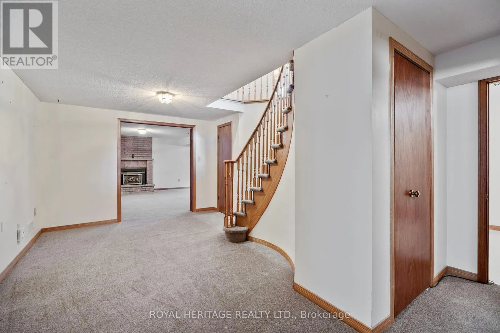 81 EWEN DRIVE