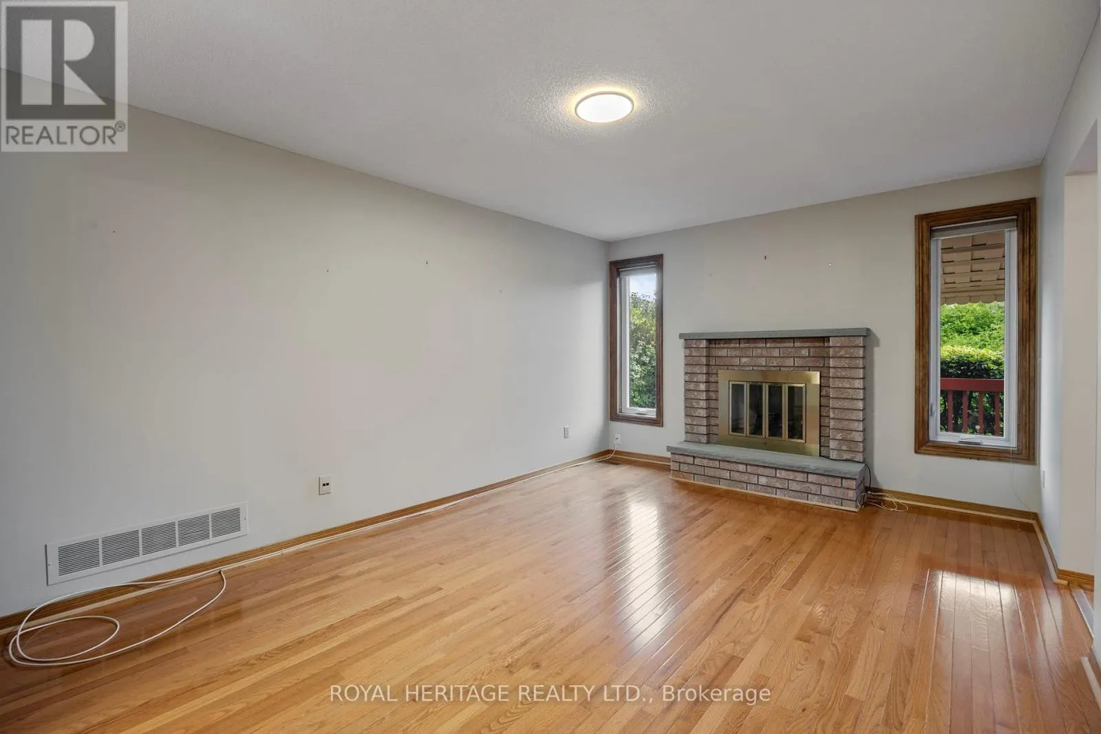 81 EWEN DRIVE