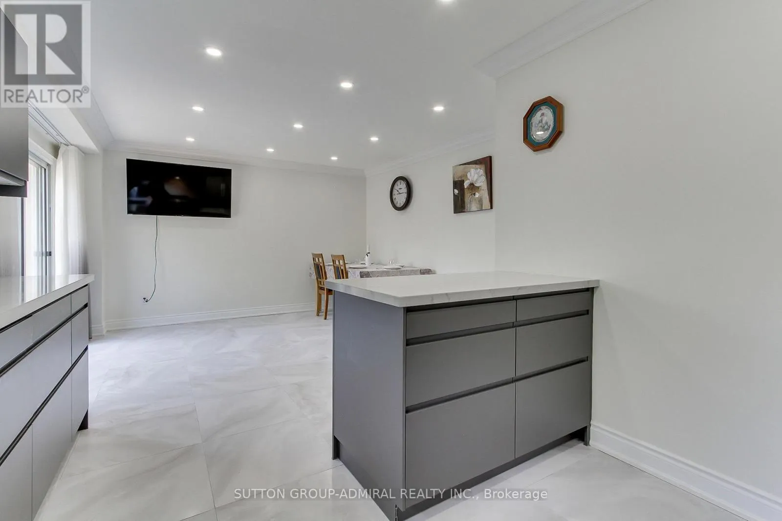 26 CARRON AVENUE