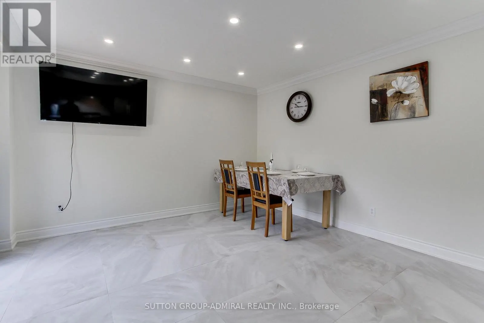 26 CARRON AVENUE