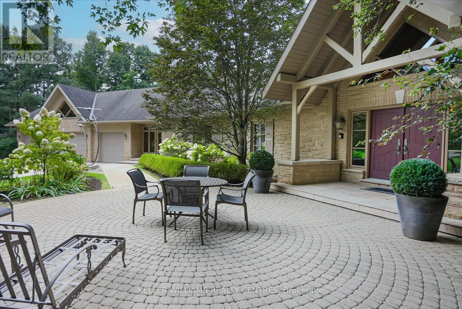 6 COUNTRY HEIGHTS DRIVE