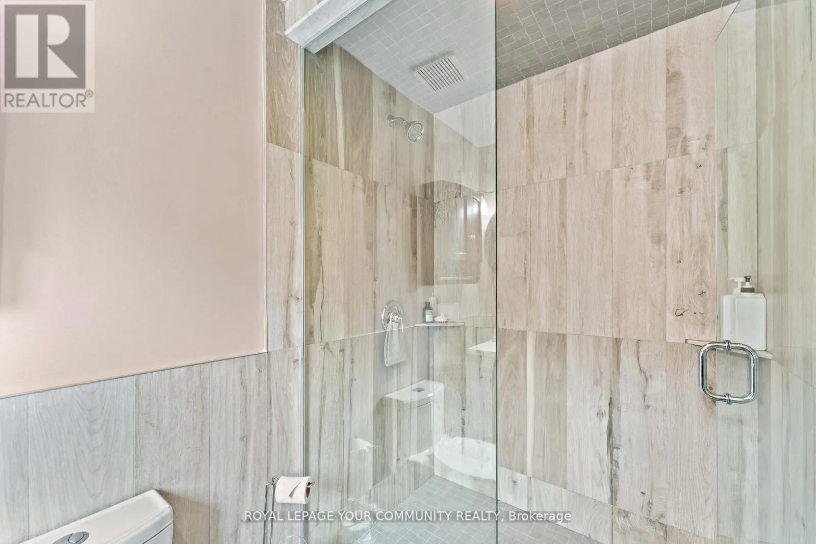 118 FOREST LANE DRIVE
