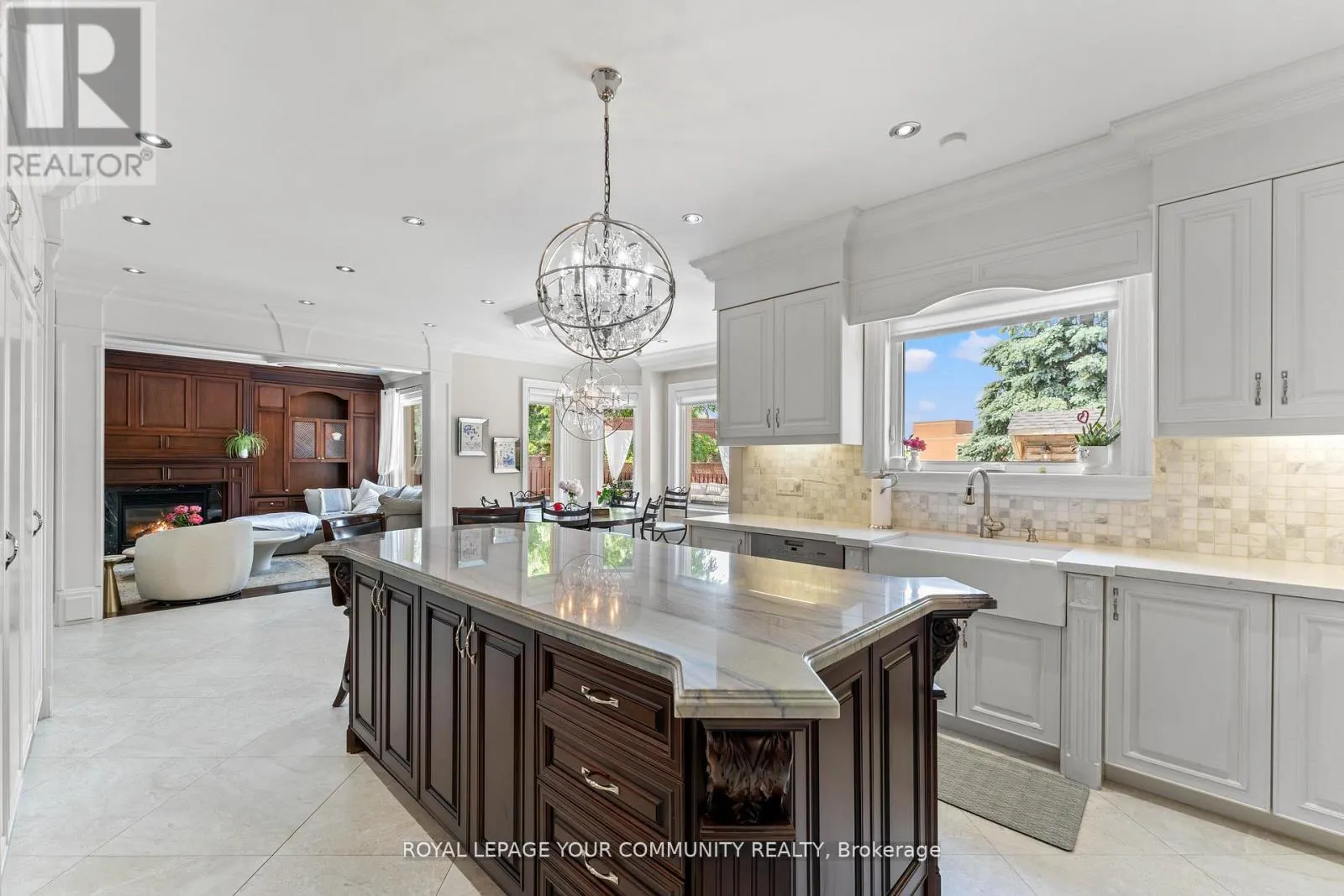 118 FOREST LANE DRIVE