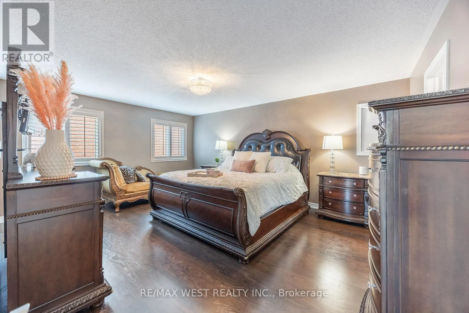 16 HEATHCLIFFE DRIVE