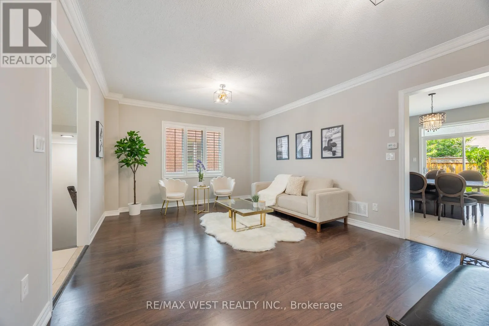 16 HEATHCLIFFE DRIVE