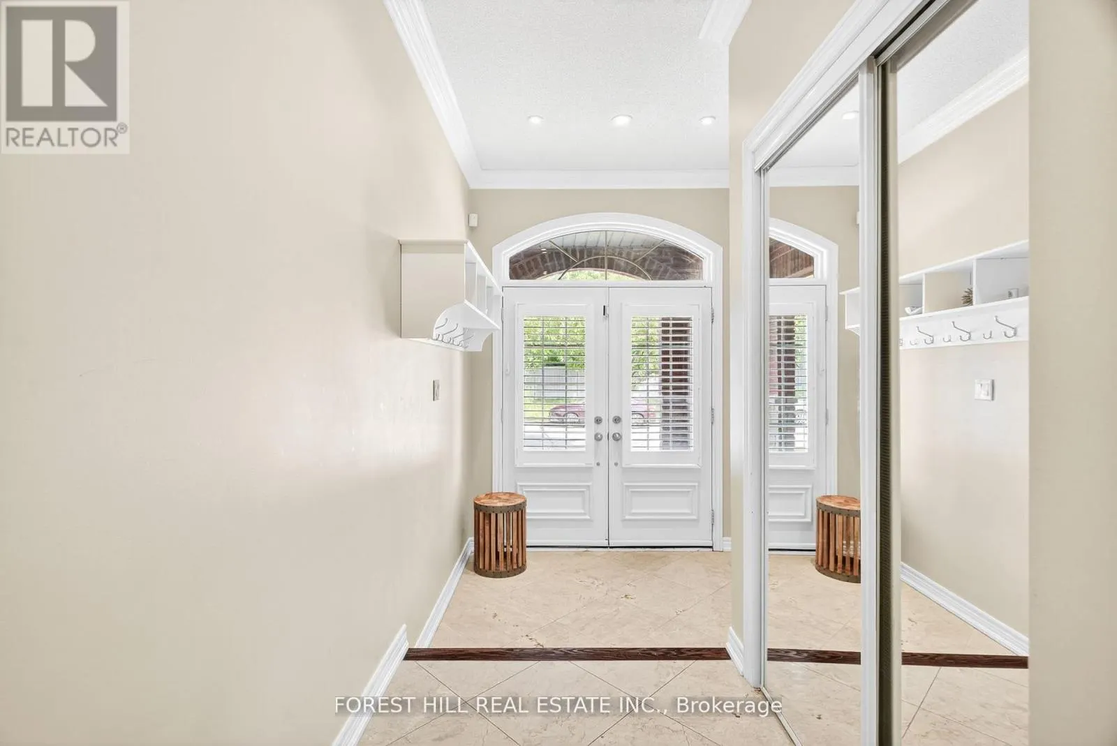9 ROBERT GREEN CRESCENT
