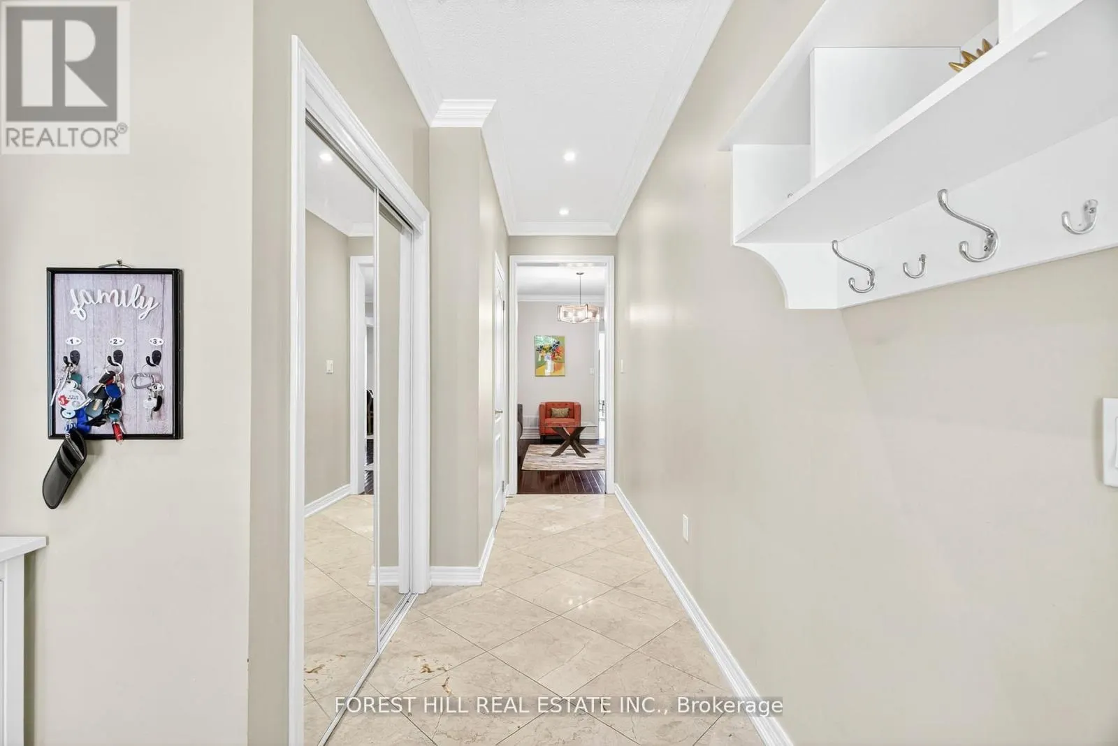 9 ROBERT GREEN CRESCENT