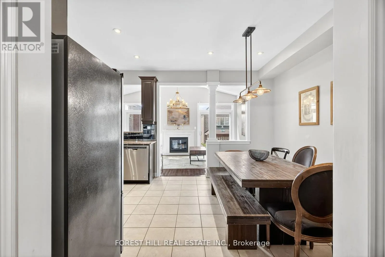 9 ROBERT GREEN CRESCENT