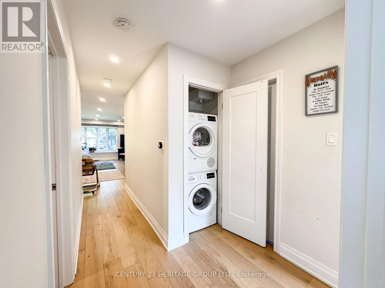 44 DEVINS DRIVE