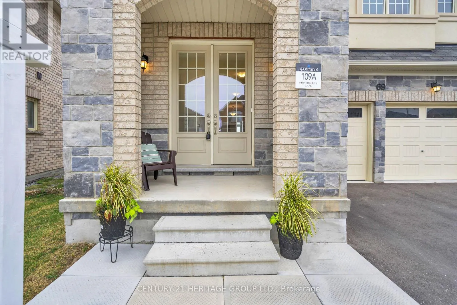 69 STRATHGREEN LANE