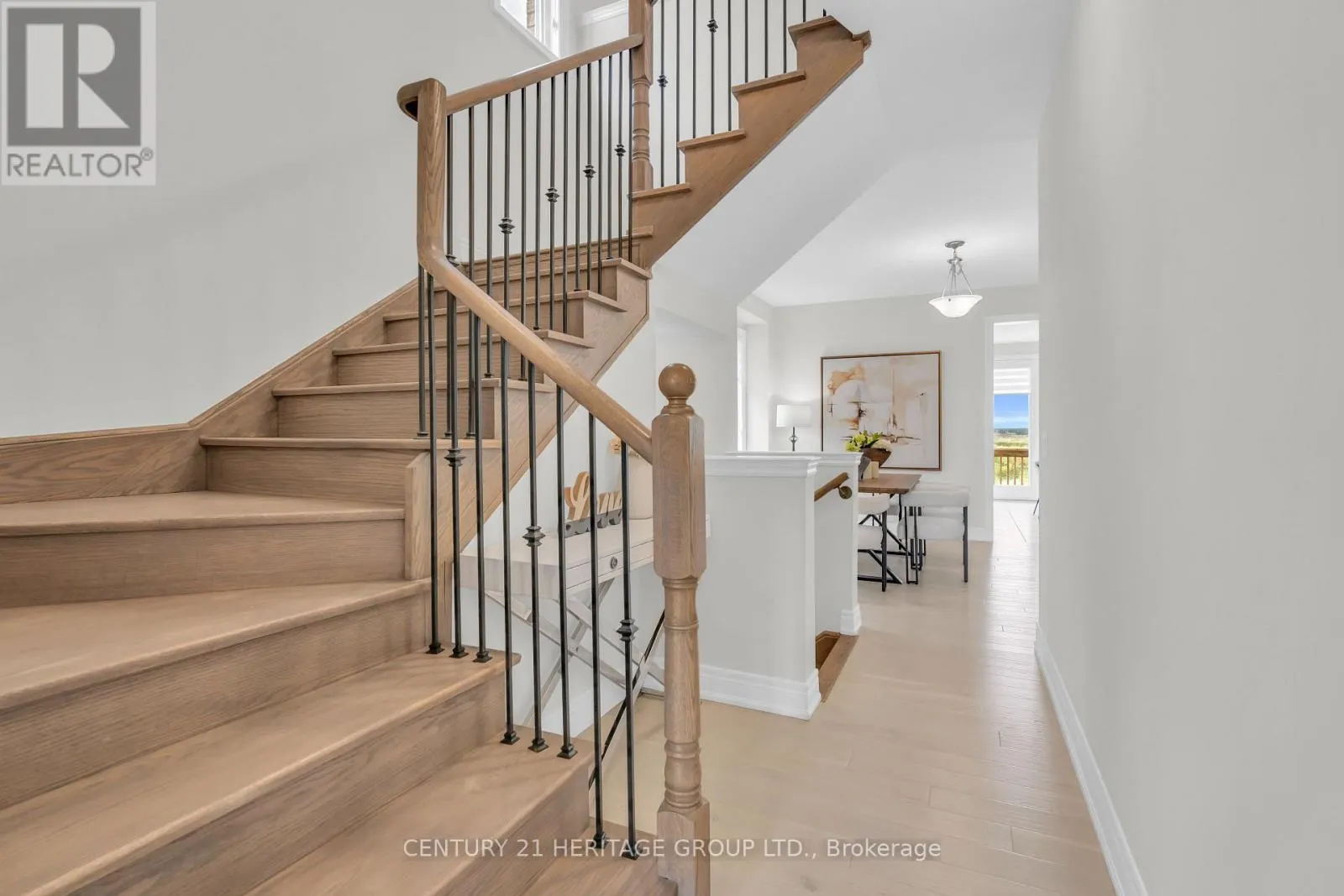 69 STRATHGREEN LANE