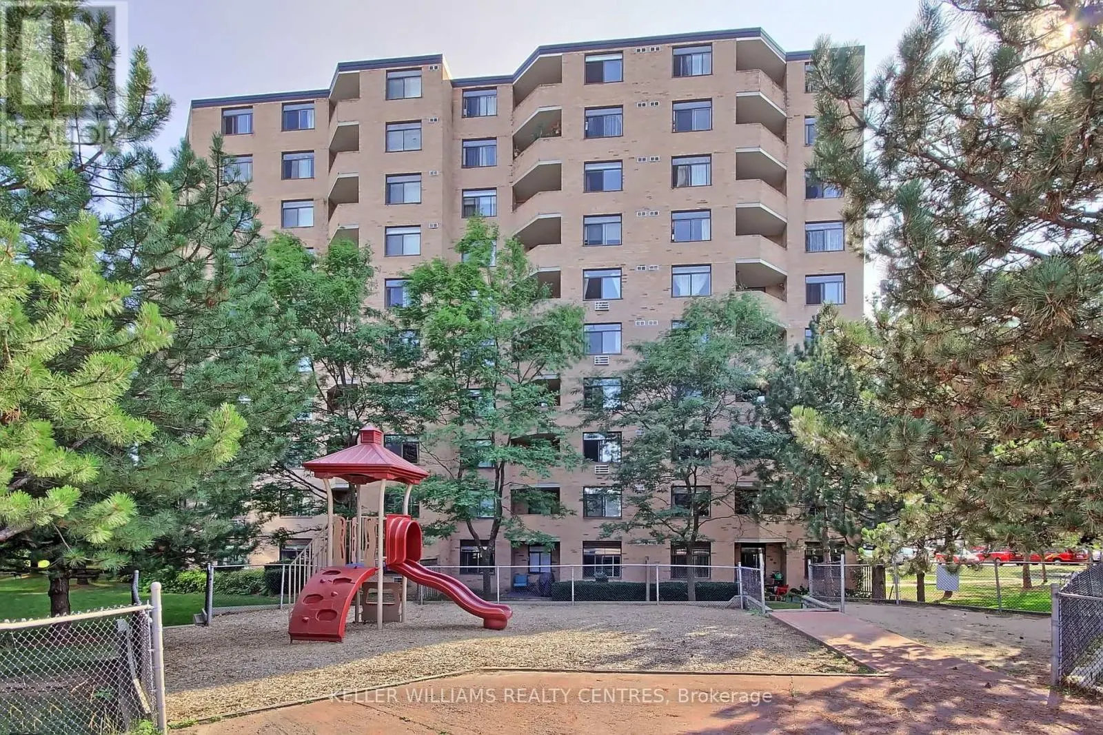 408 - 260 DAVIS DRIVE
