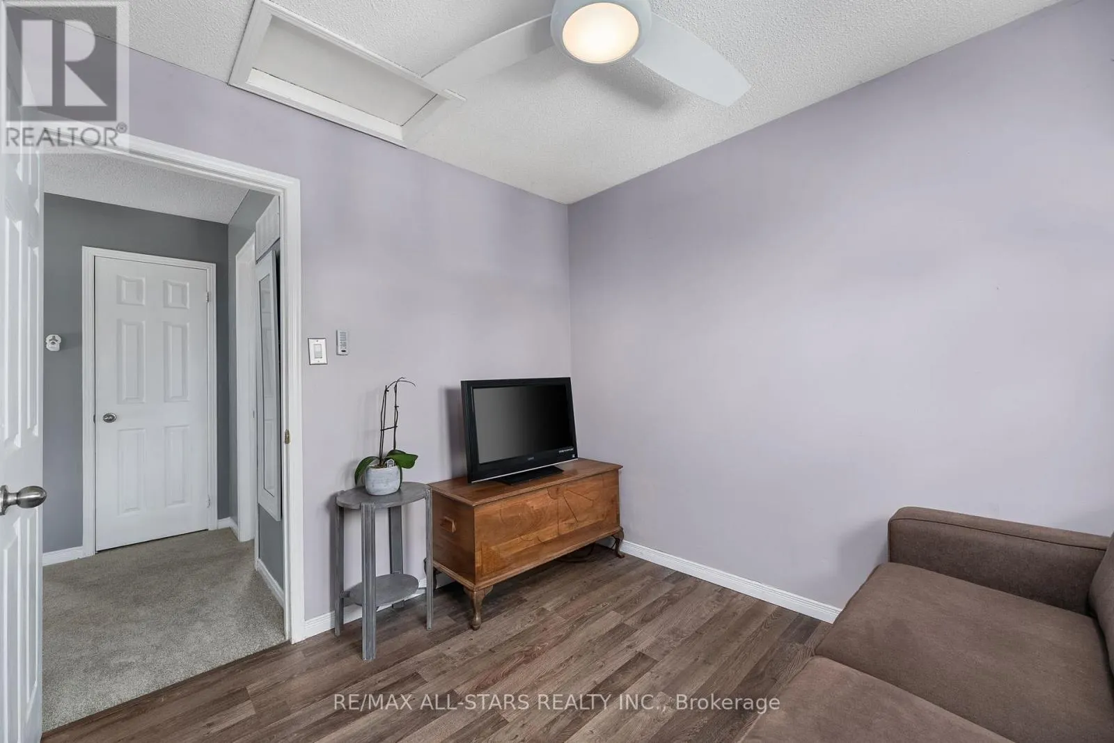 41 SHERIE DRIVE