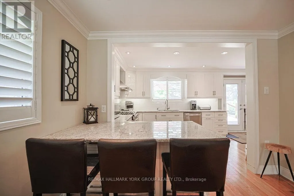 286 KENNEDY STREET W