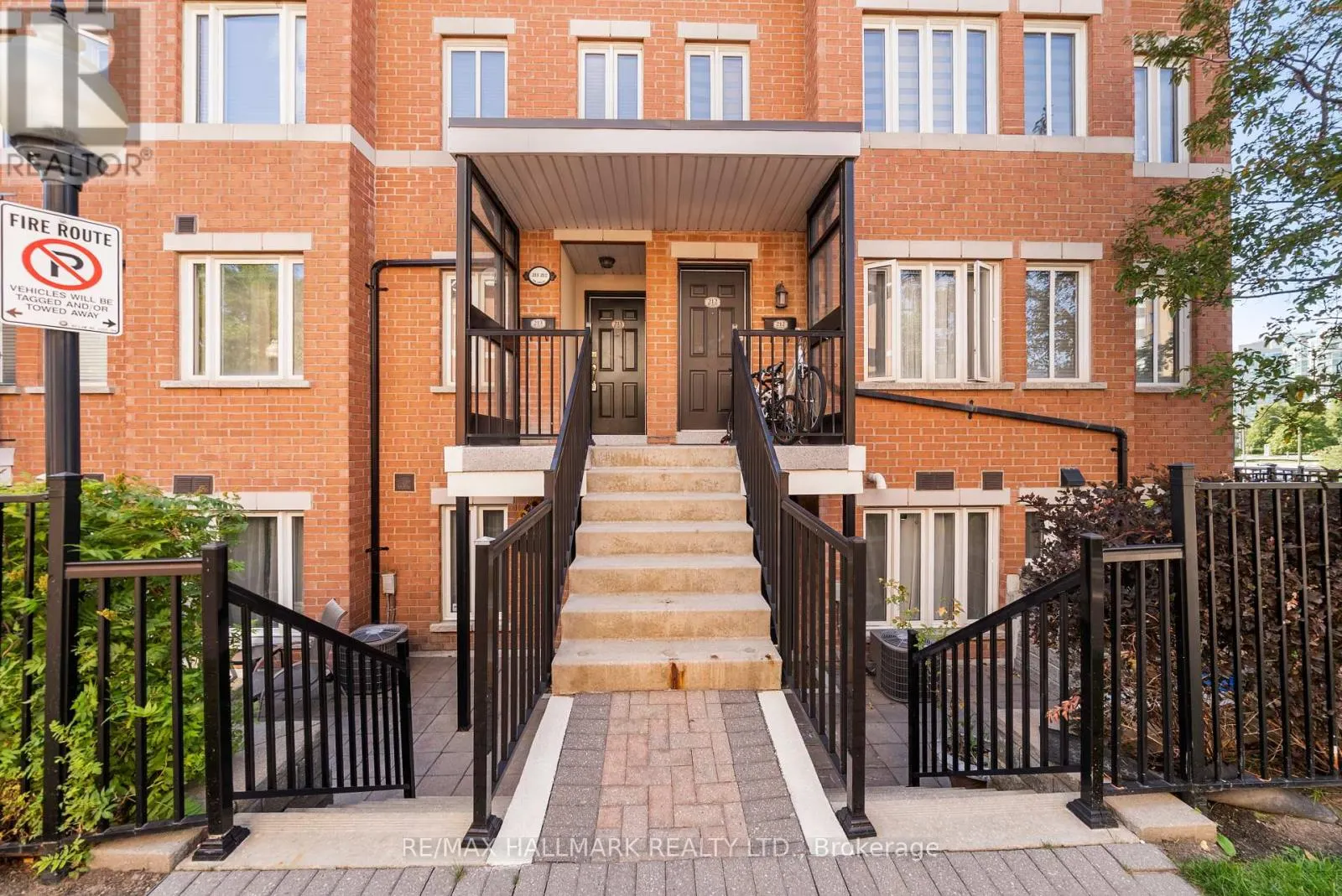 213 - 308 JOHN STREET