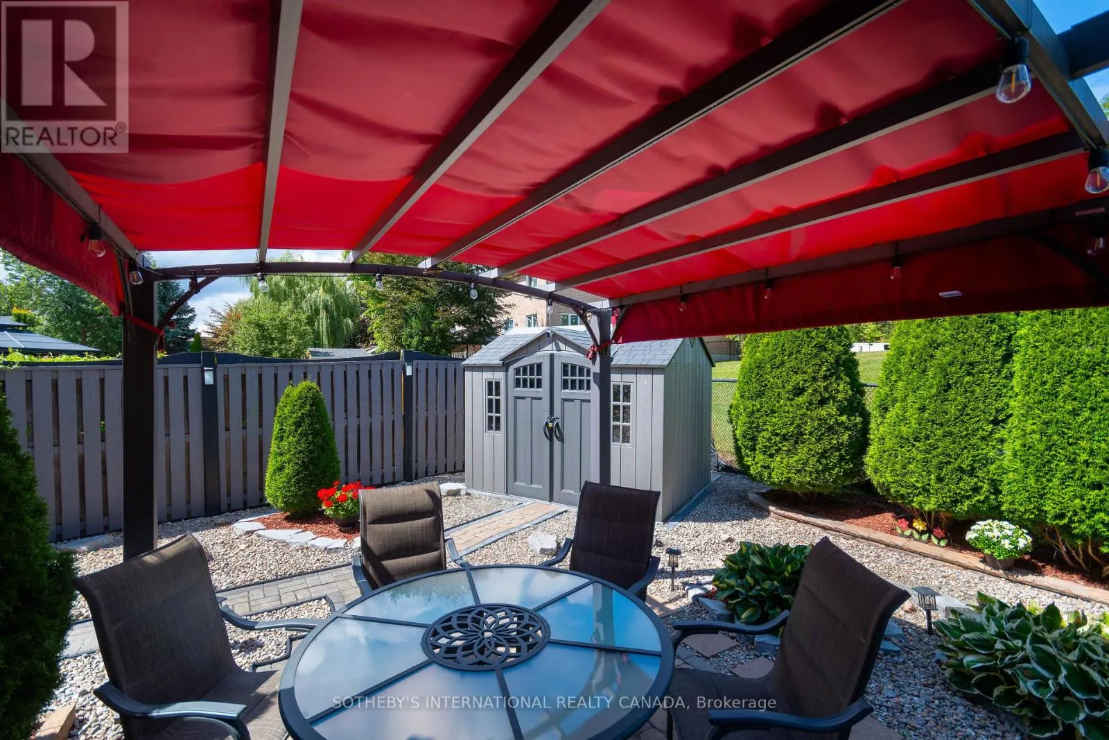 52 MONTEITH CRESCENT