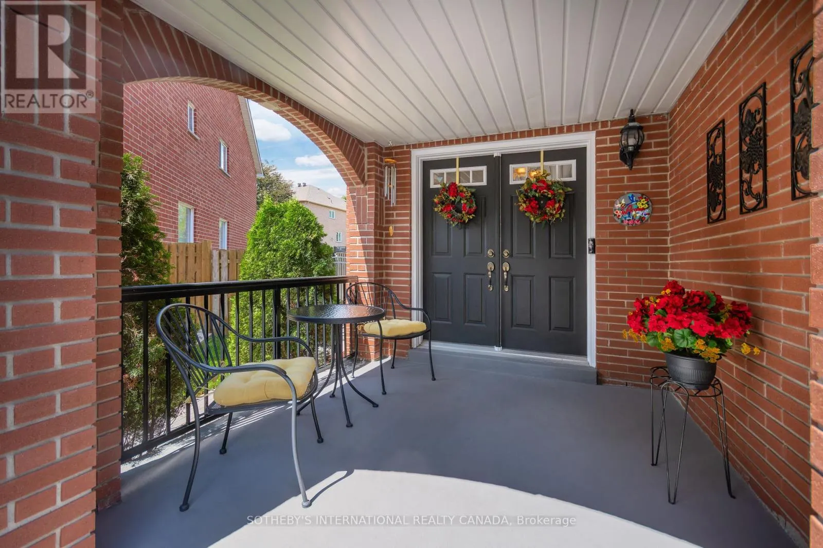 52 MONTEITH CRESCENT