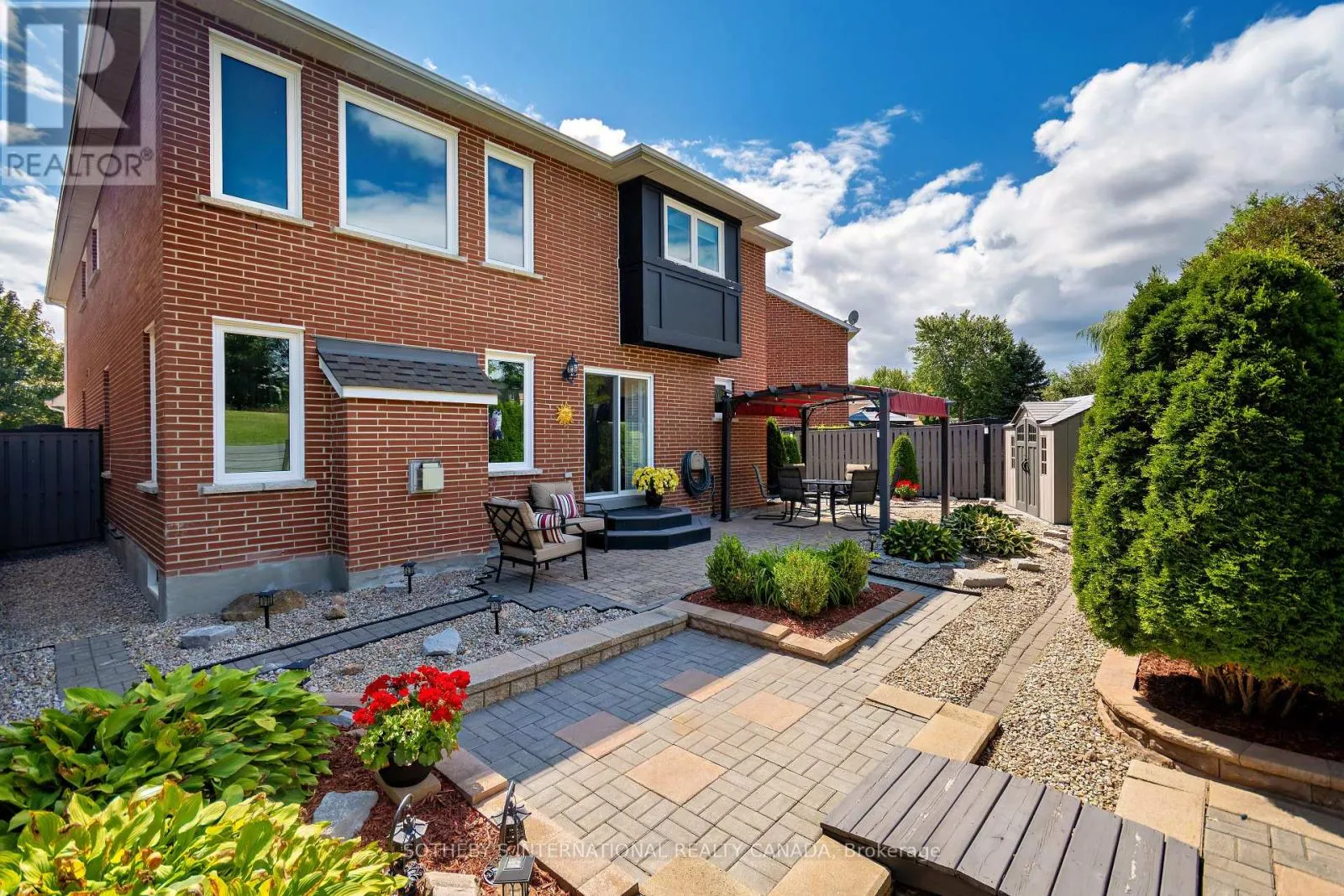 52 MONTEITH CRESCENT