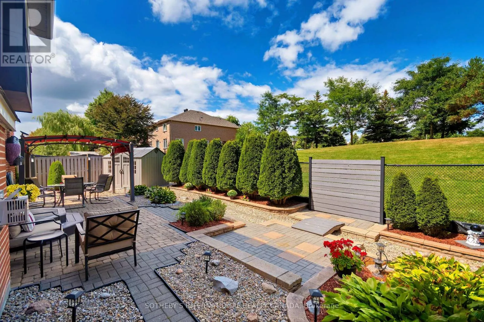 52 MONTEITH CRESCENT