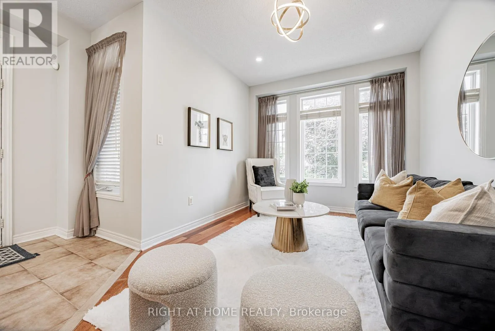 122 ANNINA CRESCENT