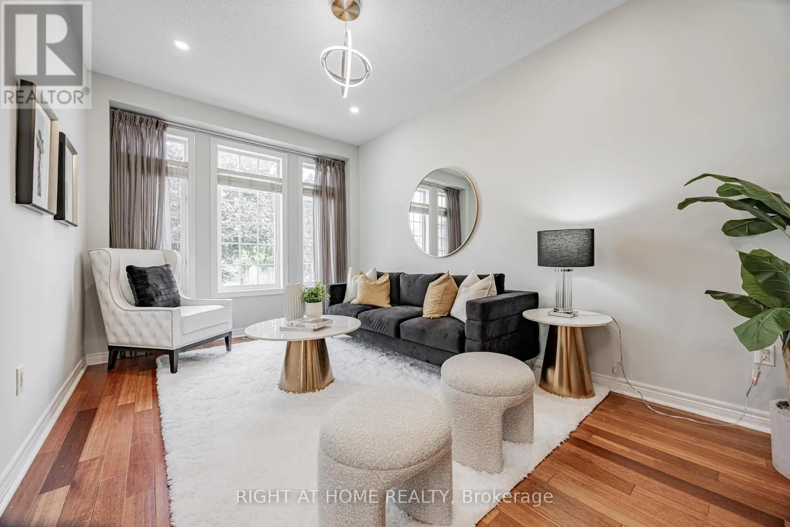 122 ANNINA CRESCENT