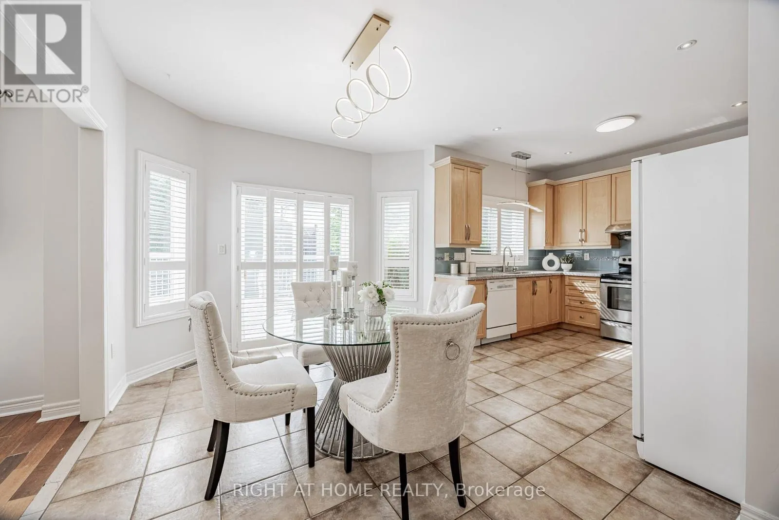 122 ANNINA CRESCENT