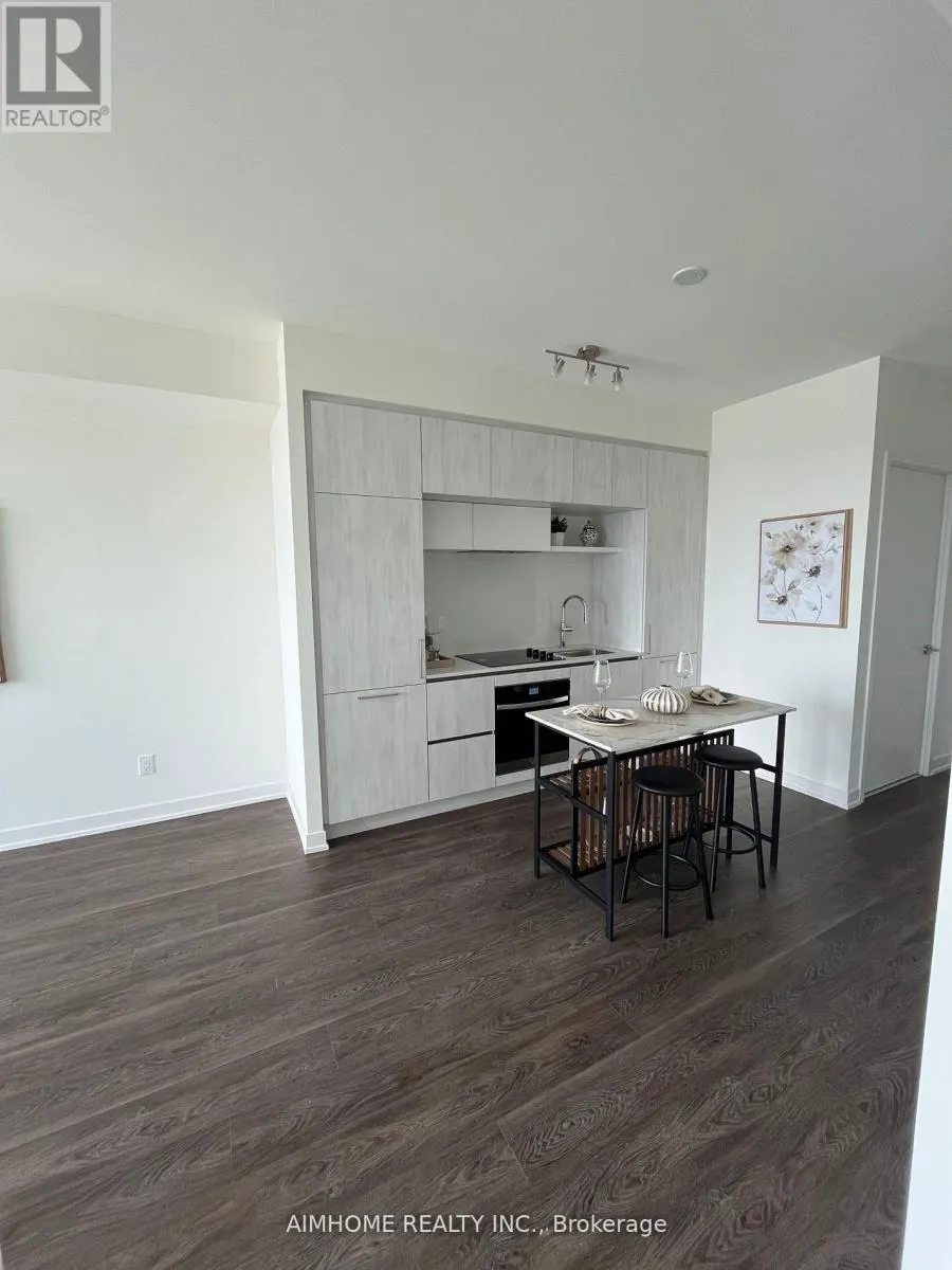 621 - 2 DAVID EYER ROAD