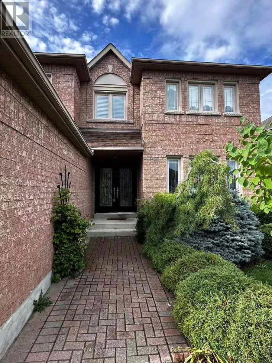 32 CHARRINGTON CRESCENT