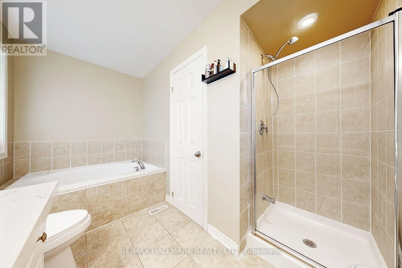 81 THATCHER CRESCENT