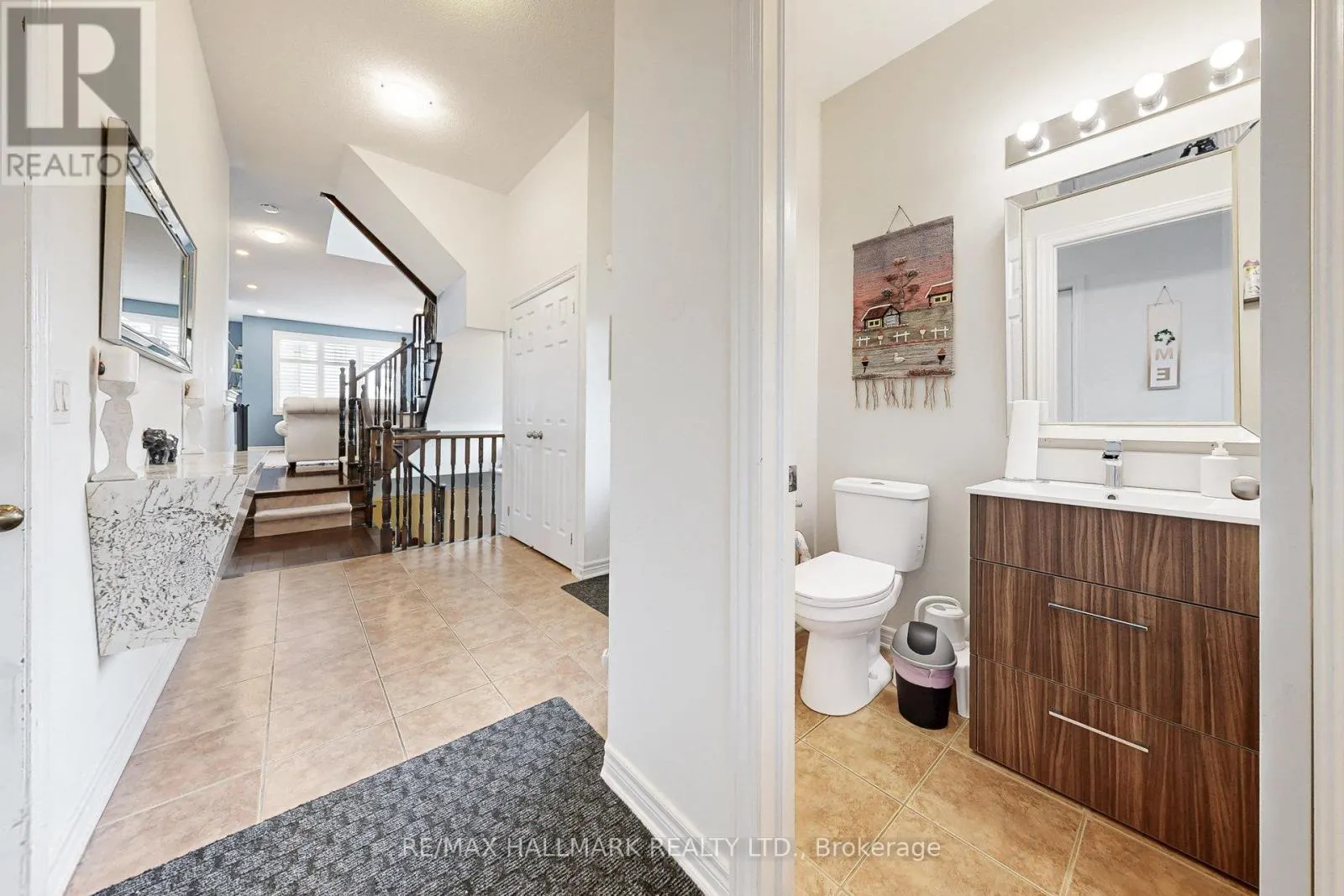 81 THATCHER CRESCENT