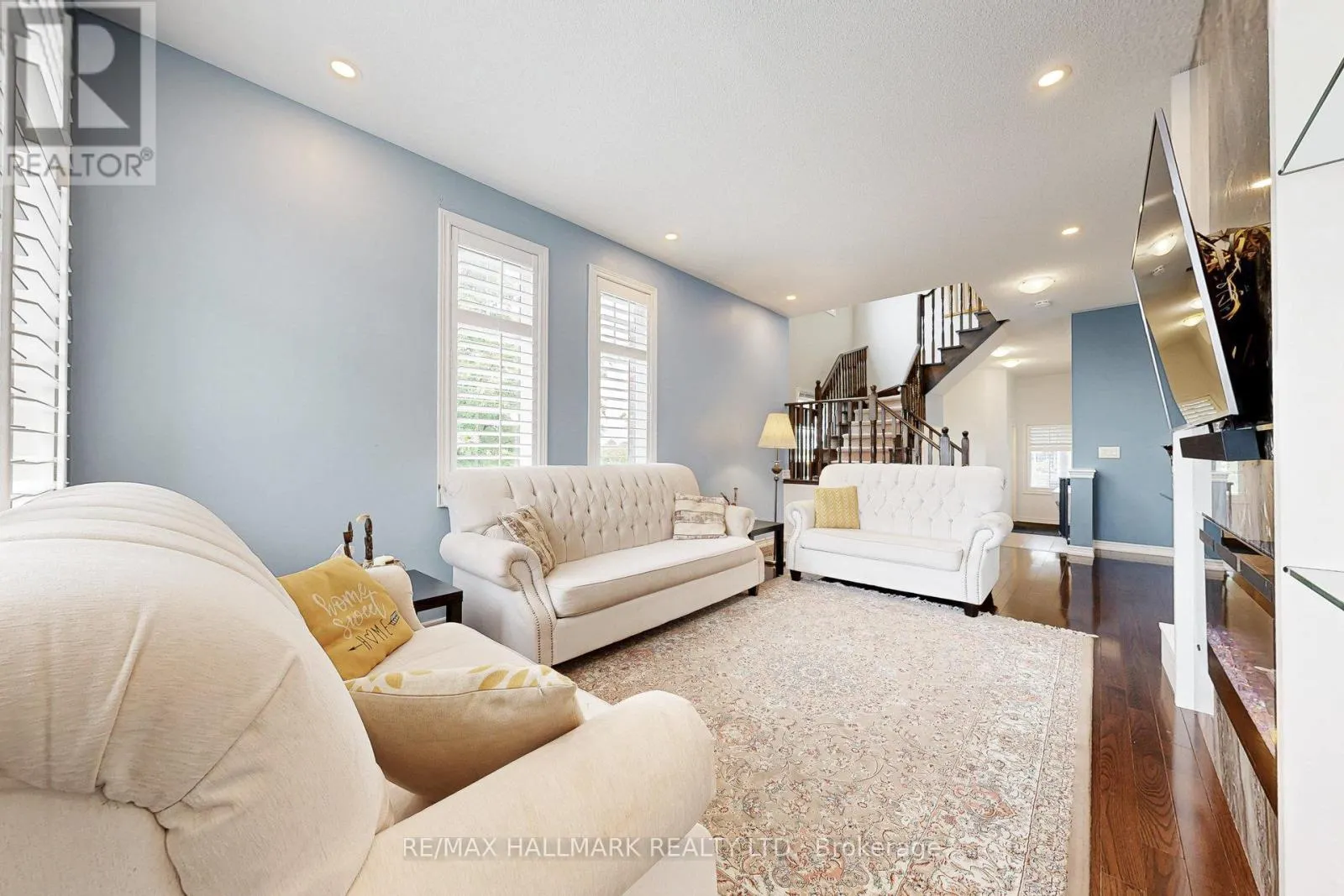 81 THATCHER CRESCENT