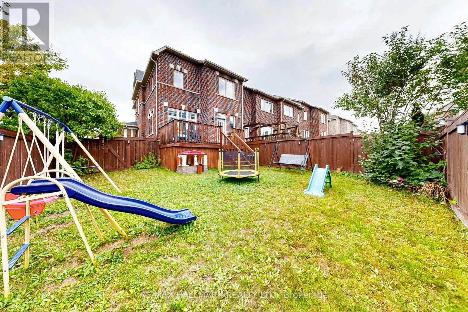 81 THATCHER CRESCENT