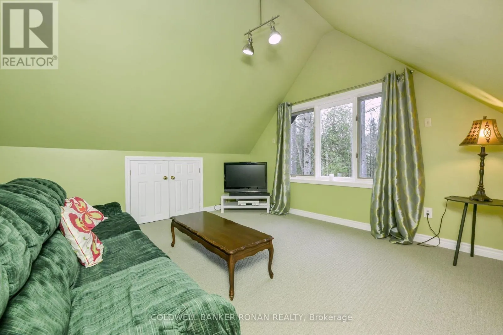 71 FOREST HILL DRIVE