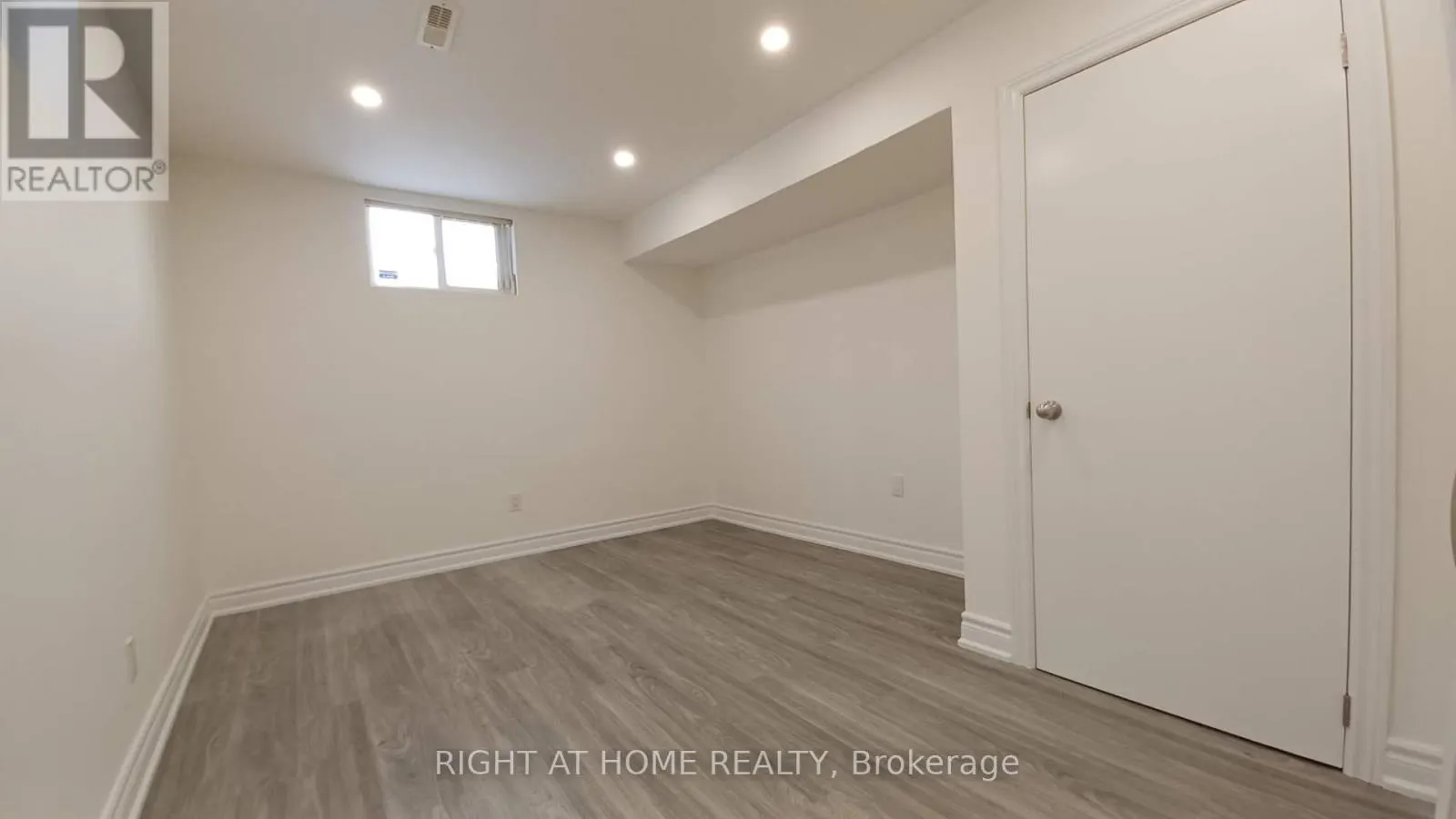 LOWER UNIT - 81 OAK AVENUE
