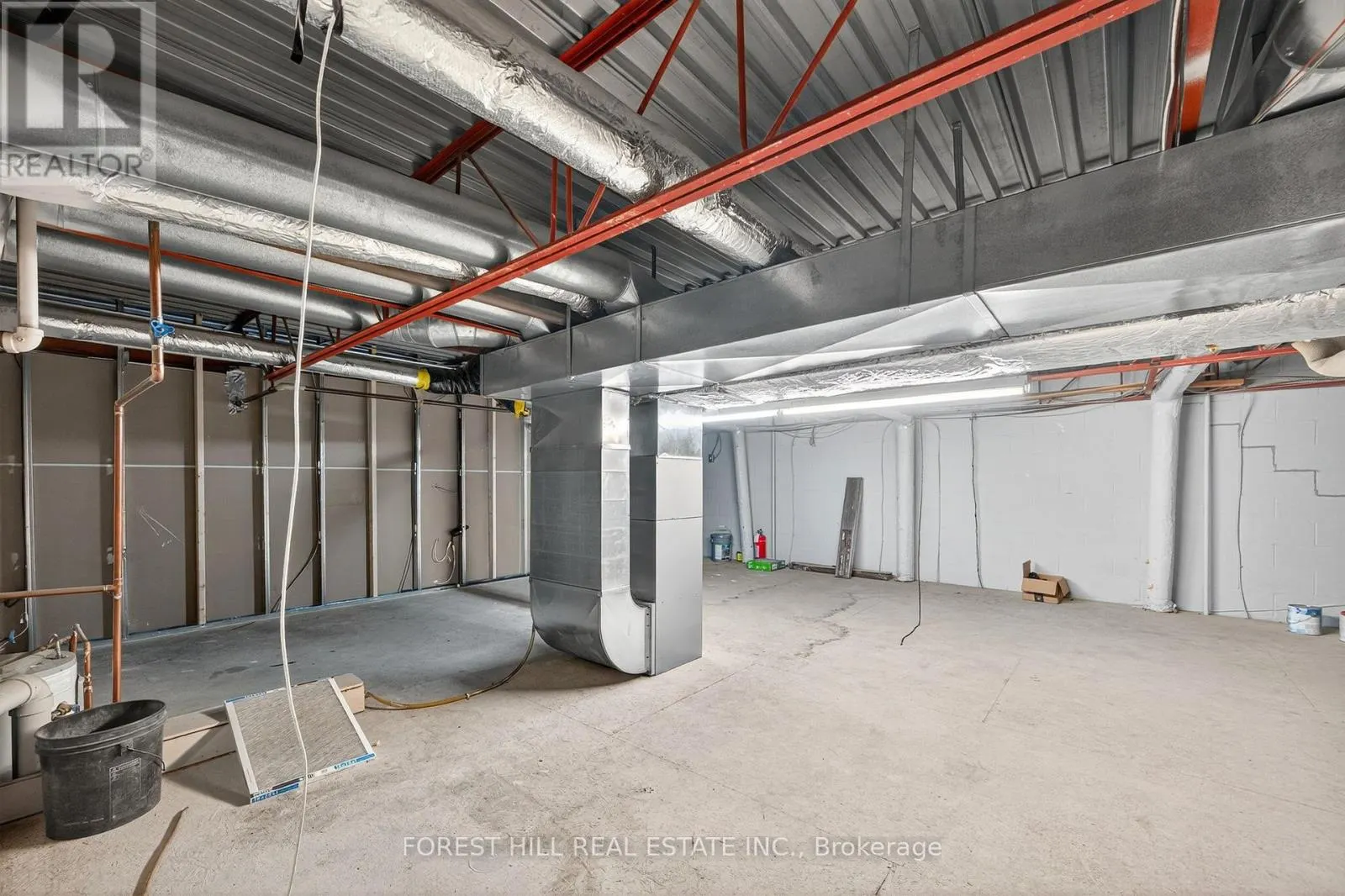 11 - 241 EDGELEY BOULEVARD