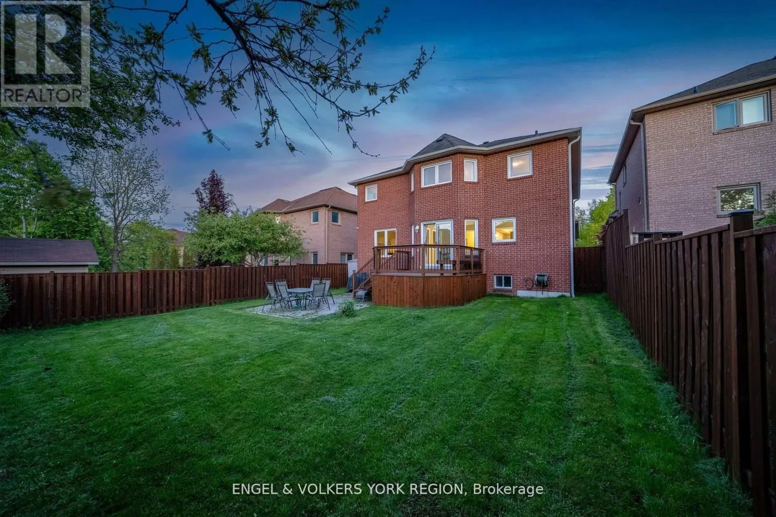 24 TIMBER VALLEY AVENUE